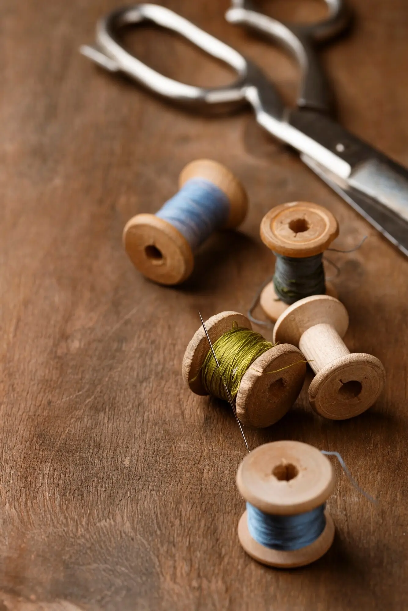 Konzept mit Faden: Sag Nein zur Fast Fashion.